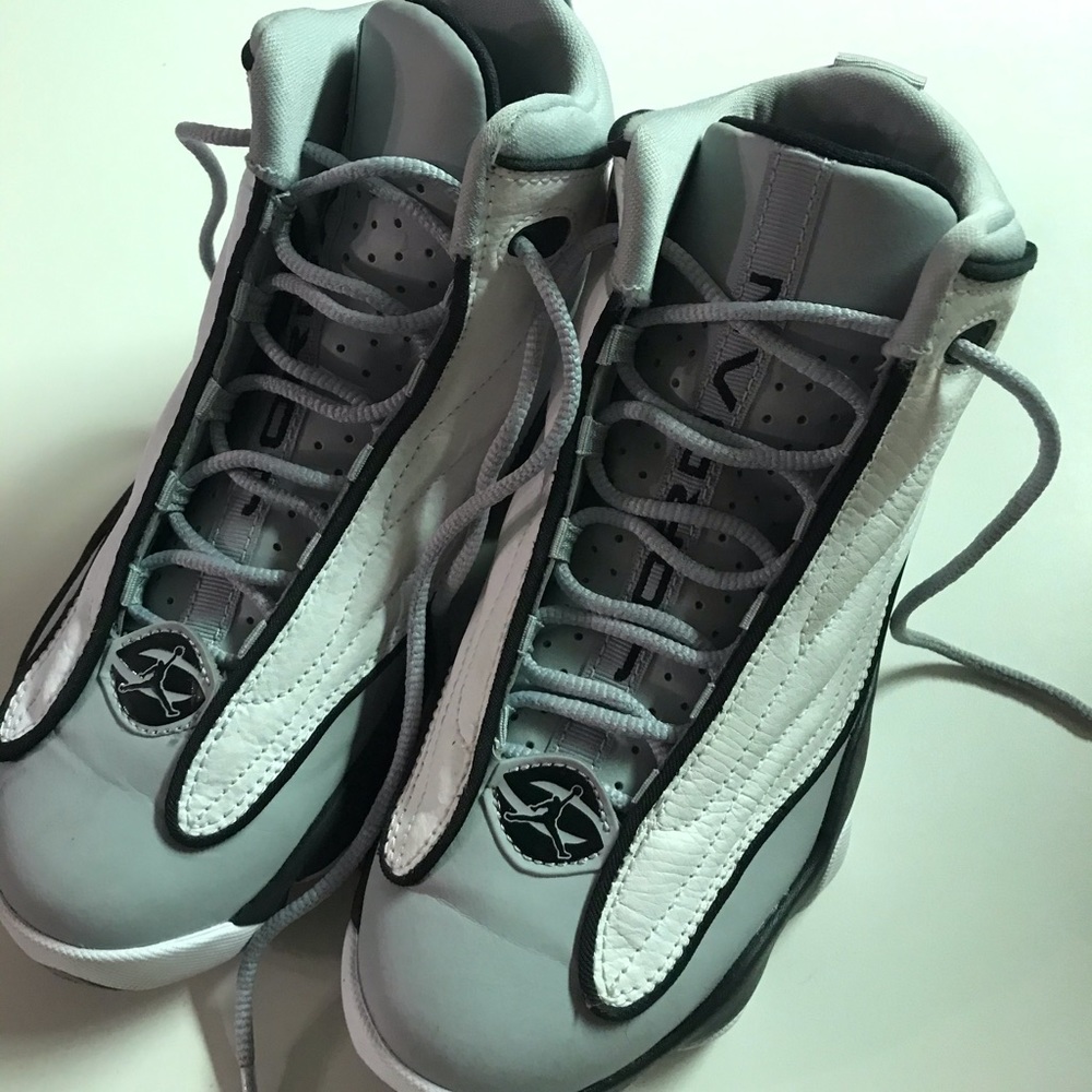 Air Jordan High Tops 4Y Excellent Used Condition